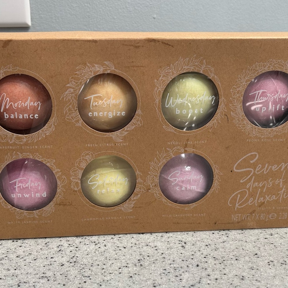 Seven Days of Relaxation Bath Bomb Set